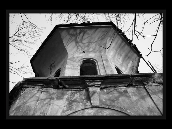 Čínský pavilonek 12
Keywords: Cibulka