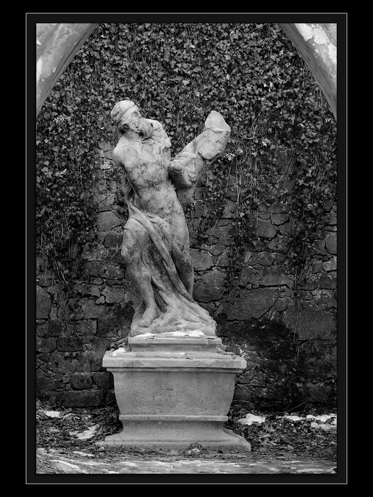 Chronos - strážce času
Keywords: Cibulka