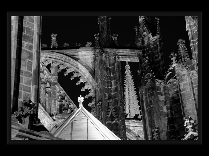 Soustrojí hvězdného vědomí 
Keywords: katedrála;galaktická transformace 2012;vzestup;hvězdné vědomí