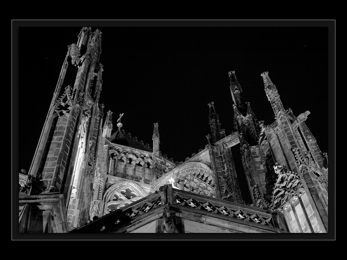 jež se nepozorována
Keywords: katedrála;galaktická transformace 2012;vzestup;hvězdné vědomí