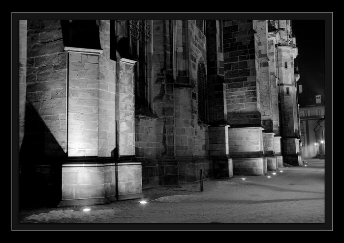 Praha – práh
Keywords: katedrála-hd;galaktická transformace 2012;vzestup;hvězdné vědomí;Praha-práh