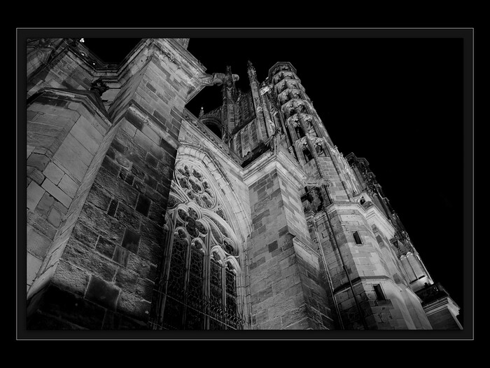 Sluneční resonance
Keywords: katedrála;galaktická transformace 2012;vzestup;hvězdné vědomí