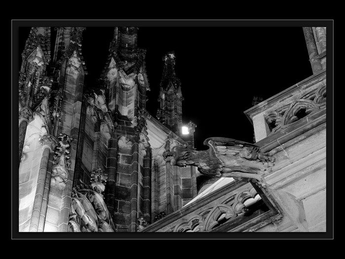 Naléhavost změny
Keywords: katedrála;galaktická transformace 2012;vzestup;hvězdné vědomí