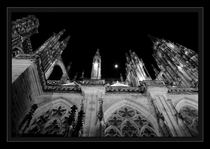 Město, jehož sláva hvězd se dotýká...
Keywords: katedrála-hd;galaktická transformace 2012;vzestup;hvězdné vědomí;bájné město