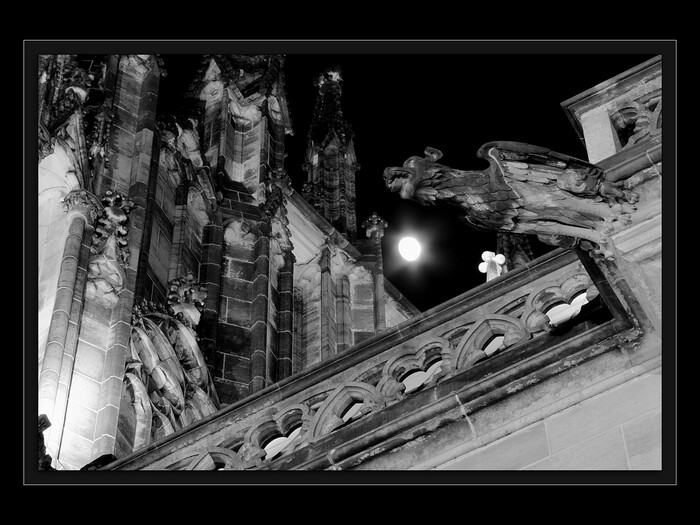 Děje jsou zrychleny
Keywords: katedrála;galaktická transformace 2012;vzestup;hvězdné vědomí;čas